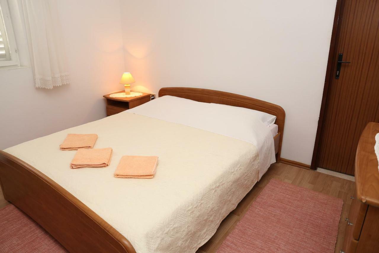 Apartman Sardelic กอร์จูลา ภายนอก รูปภาพ